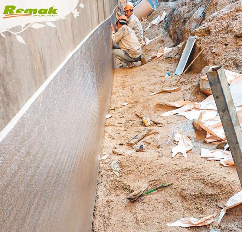 Xốp Pe bảo ôn có dính một mặt bạc chống thấm cho tường hầm công trình Bà Nà Hills