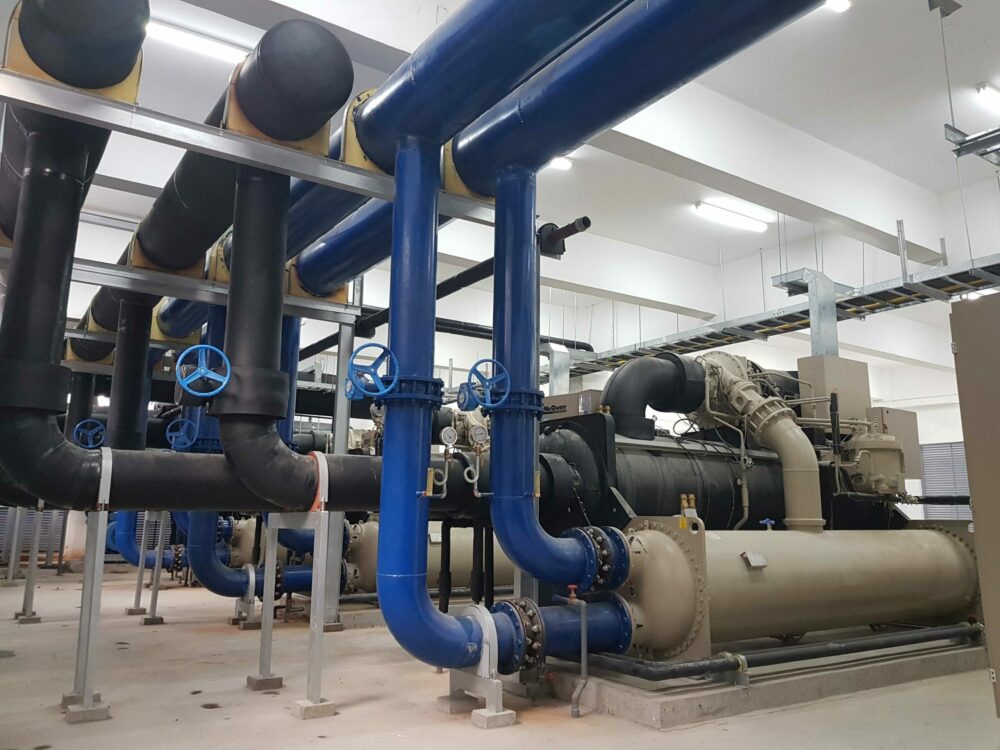 Bảo ôn hệ thống máy làm lạnh nước công nghiệp bằng cao su lưu hóa