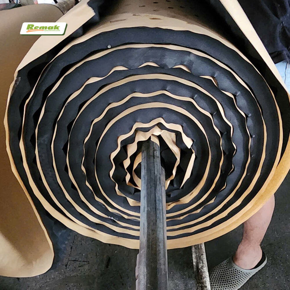 Remak trực tiếp sản xuất mút trứng cao su lưu hóa (4) Remak trực tiếp sản xuất mút trứng cao su lưu hóa