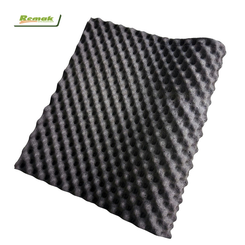 Mút trứng cao su lưu hóa có bề mặt hình trứng, dễ hấp thụ âm thanh và có khả năng cách âm, chống cháy vượt trội